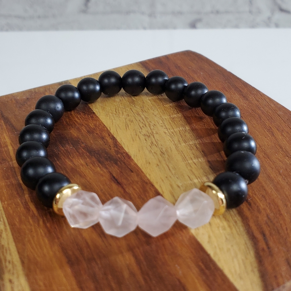 Rose quartz and onyx bracelet